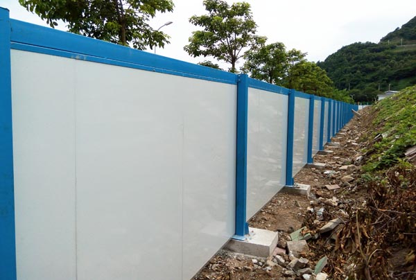 中瑞恒基建設(shè)集團(tuán)有限公司鹽田現(xiàn)代物流中心二期施工總承包工程項目部 (7).jpg